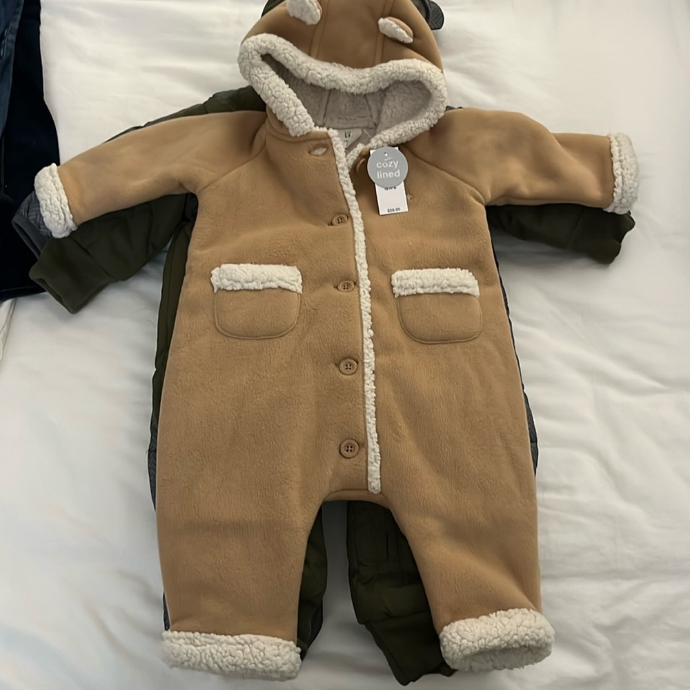 Baby gap infant onesie fleece lined 3 to 6 months new with tags